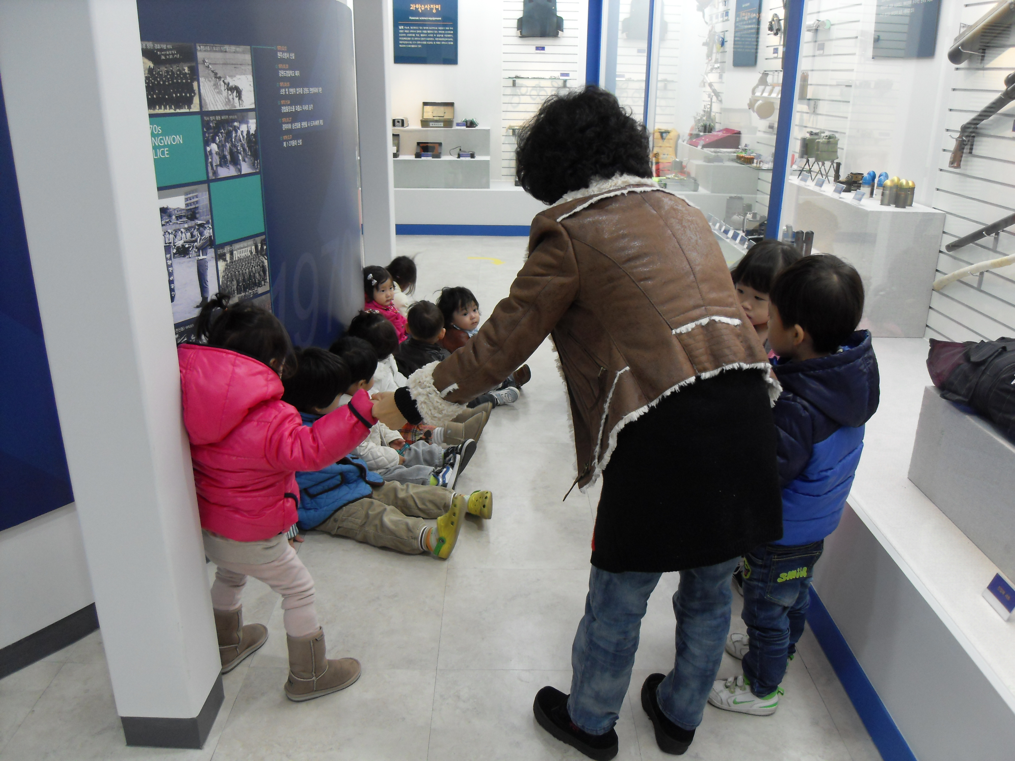 꼬마대통령어린이집 경찰박물관 견학-꼬마3